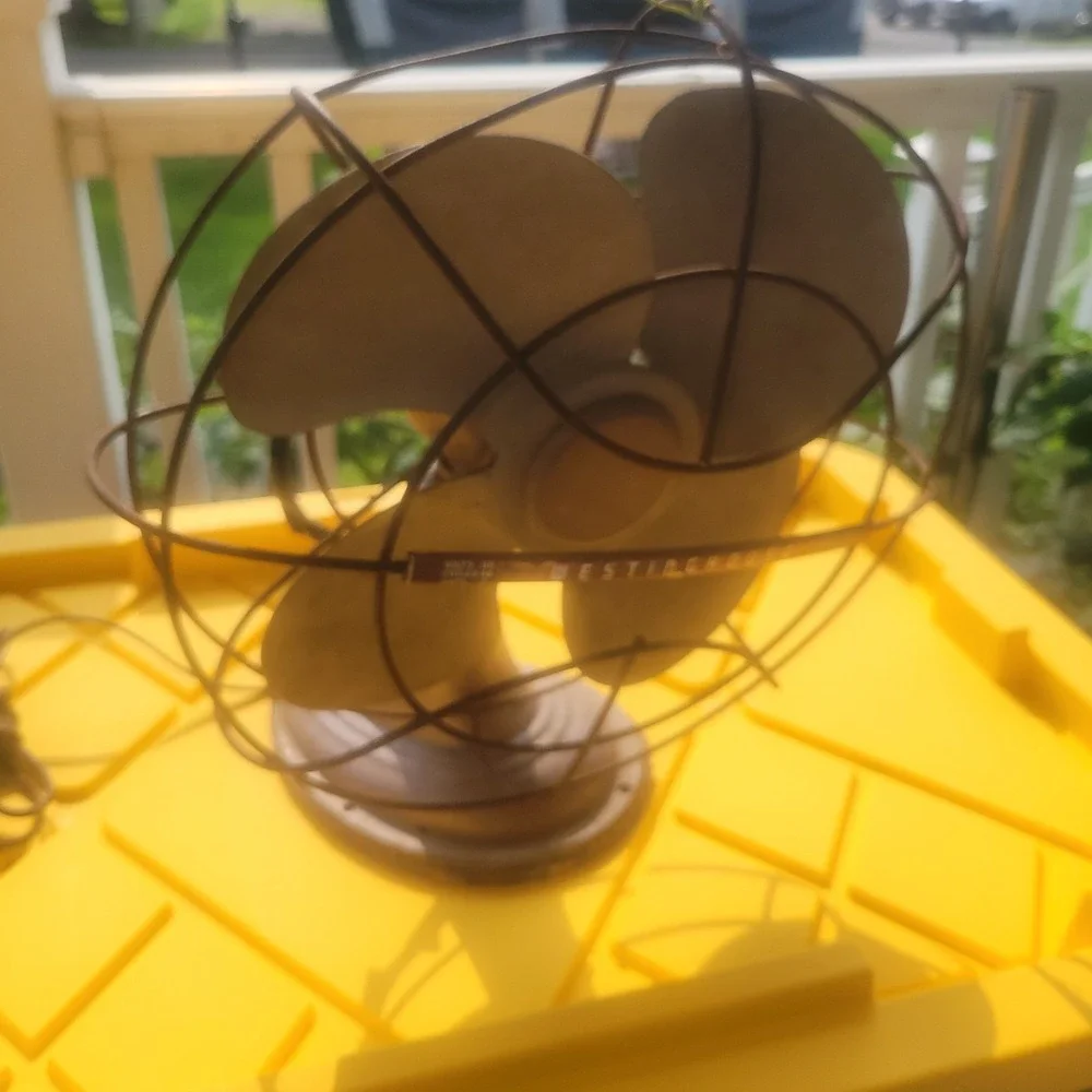 Vintage Westinghouse 12 Inch Art deco Desk Fan 1 Speed Oscillator